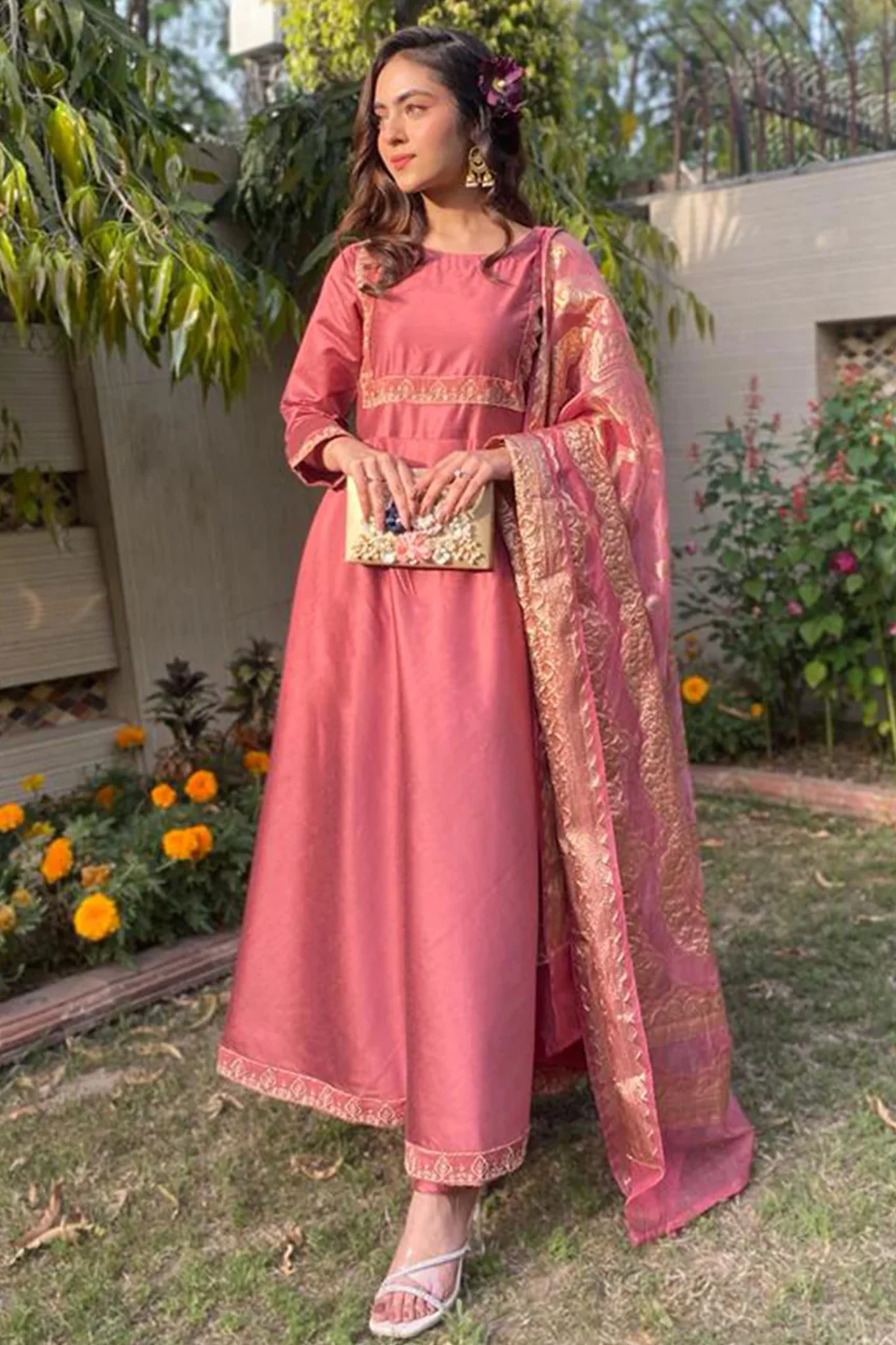 Elina-Zoha Dupatta
