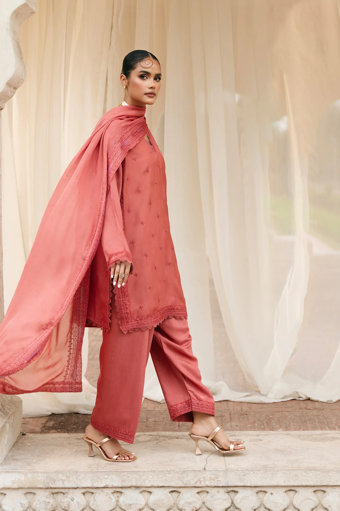 Emery Dupatta - Image 4