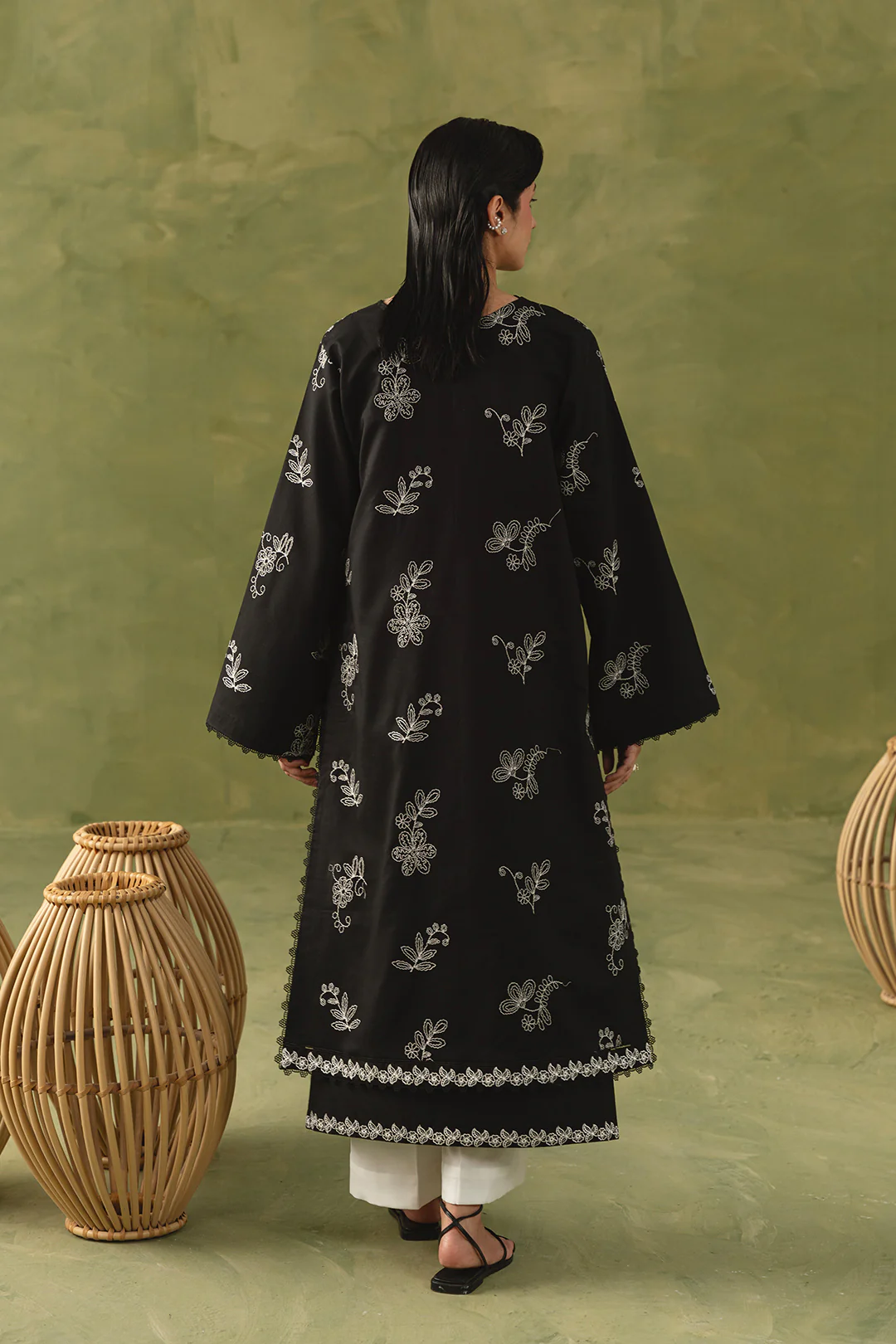 IVORY VINE - Image 3