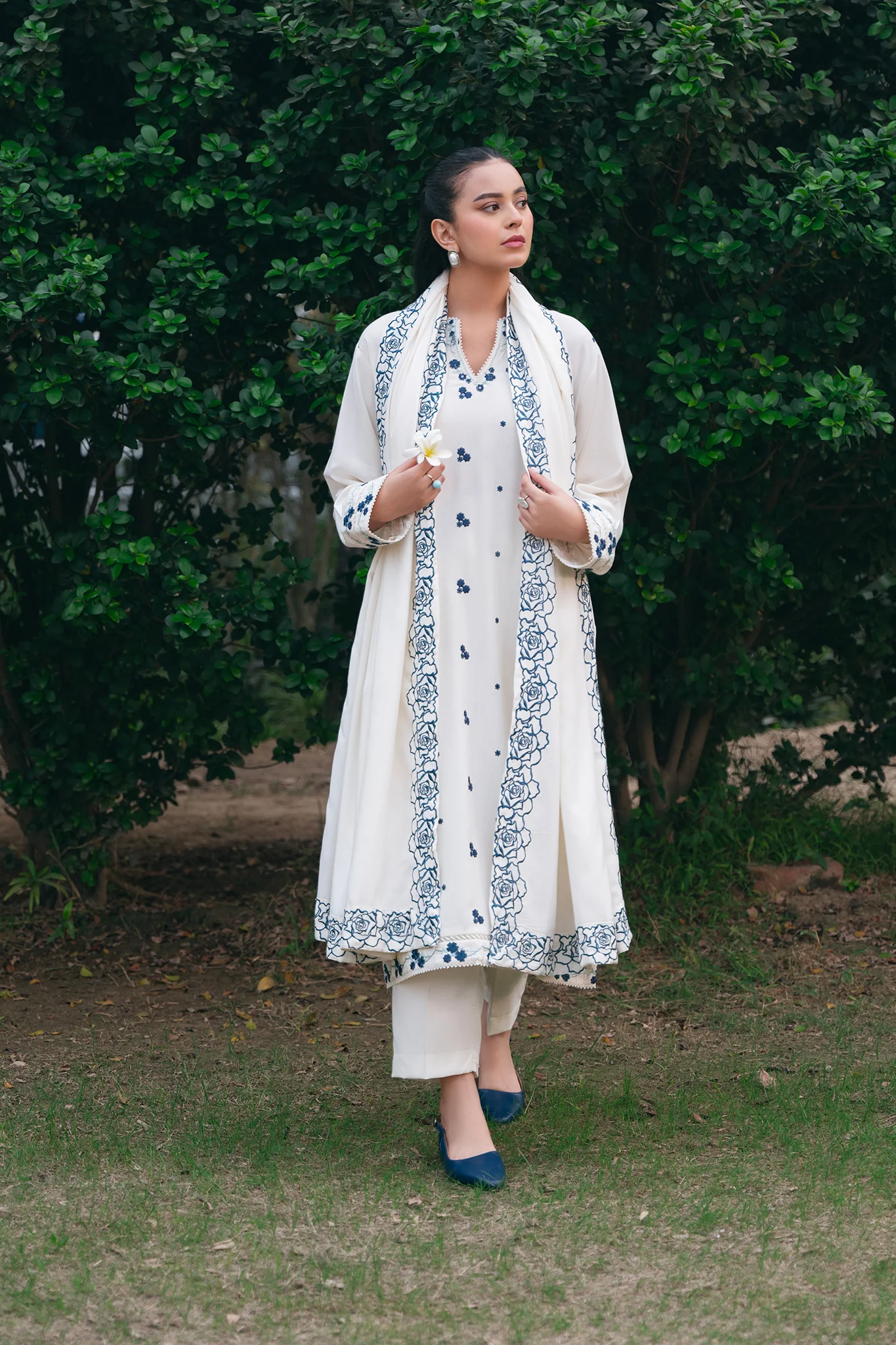 Naaz - Image 6
