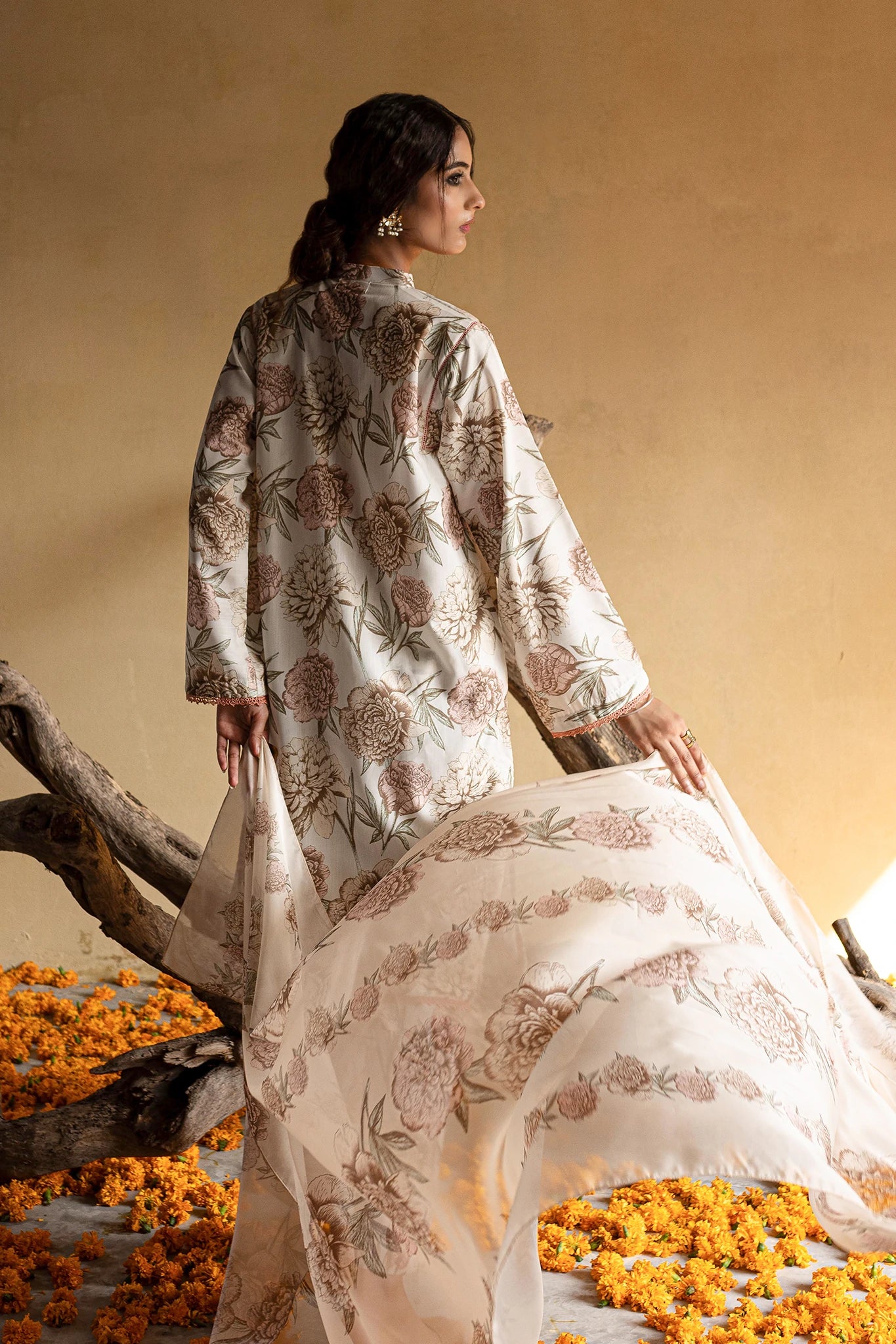 Zarineh - Image 10